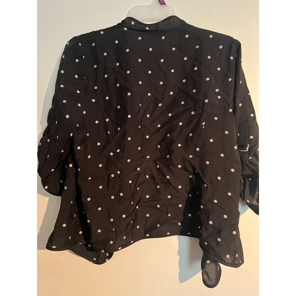 Chicos size 2 womens 12 blouse button down polka‎ dot arm accent - Picture 3 of 4